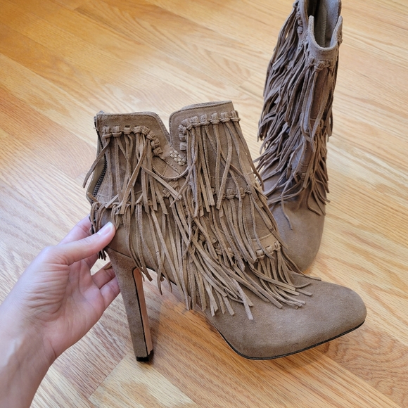NWT Jean-Michel Cazabat Pepe Suede Fringed Boots - Picture 3 of 16
